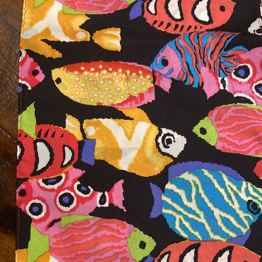 Brooks Brothers 100% silk scarf bright tropical fish - Picture 6 of 8